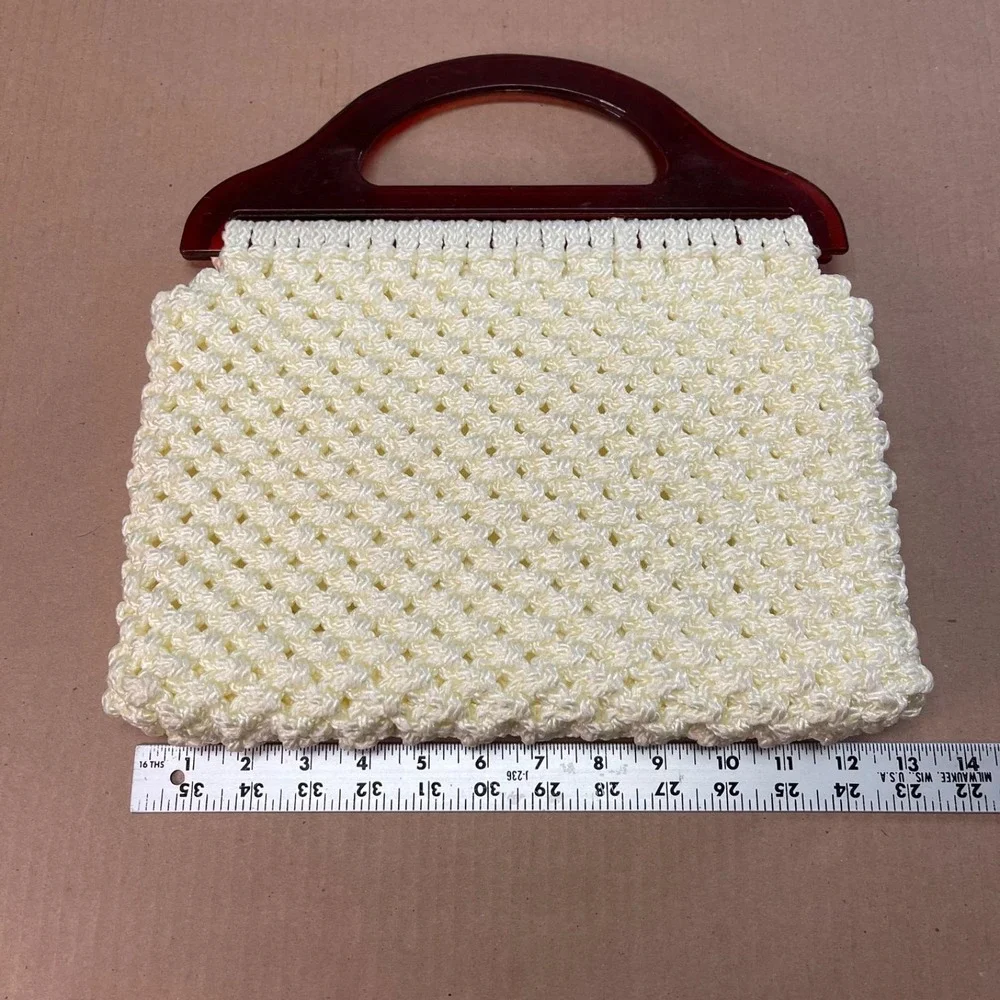 Vintage 70s Handmade Macrame Crochet Handbag Cream Boho Lucite Tortoiseshell Han